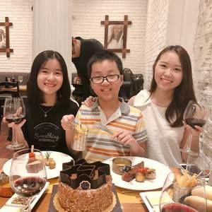 Meet your Posher, Trâm anh